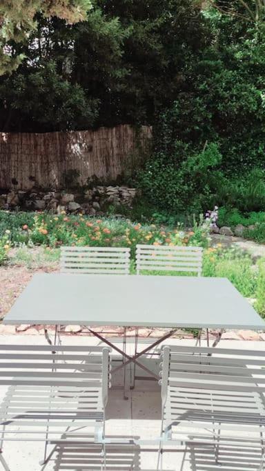 Villeneuve-lès-Avignon Belle Dependance De 30M2 Avec Terrasse Et Jardin 아파트 외부 사진
